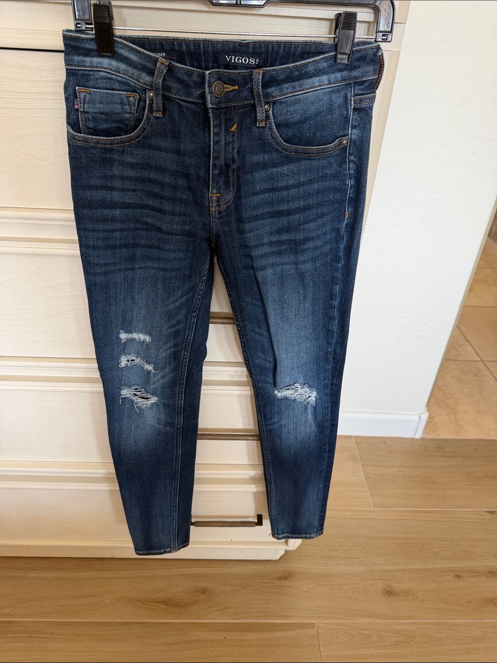 Vigoss women’s Dark Blue Ripped Skinny Jeans